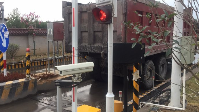 無人值守過磅系統