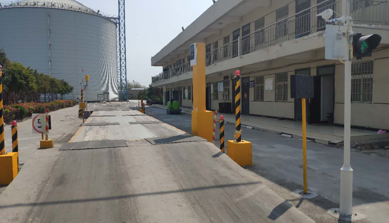 這款無人值守重軟件的使用，司機笑了！